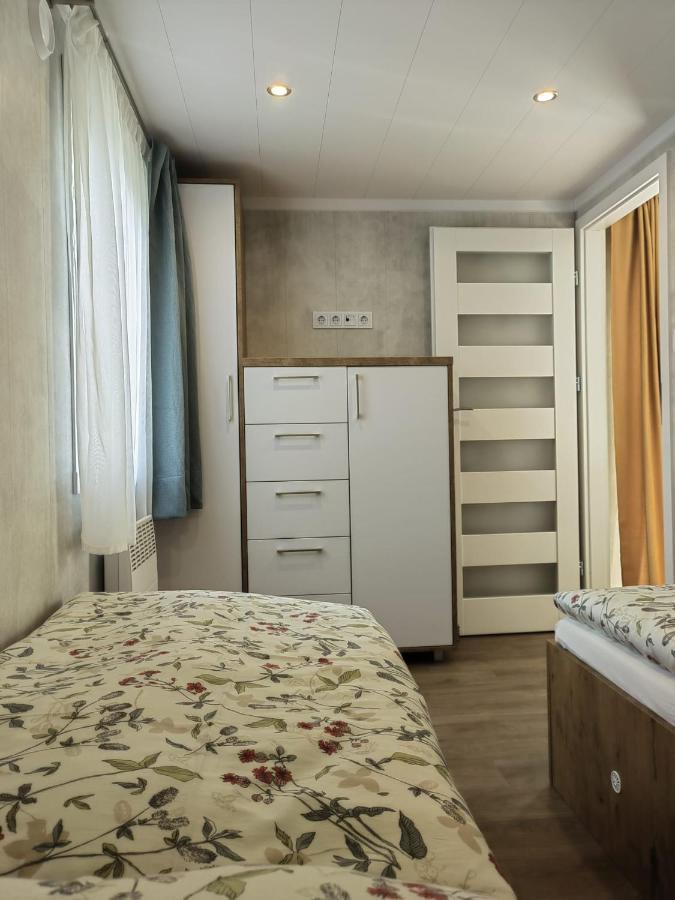 Gemuetliches Landhauswohnen Rent-By-Seibold 얼츠하우젠 외부 사진